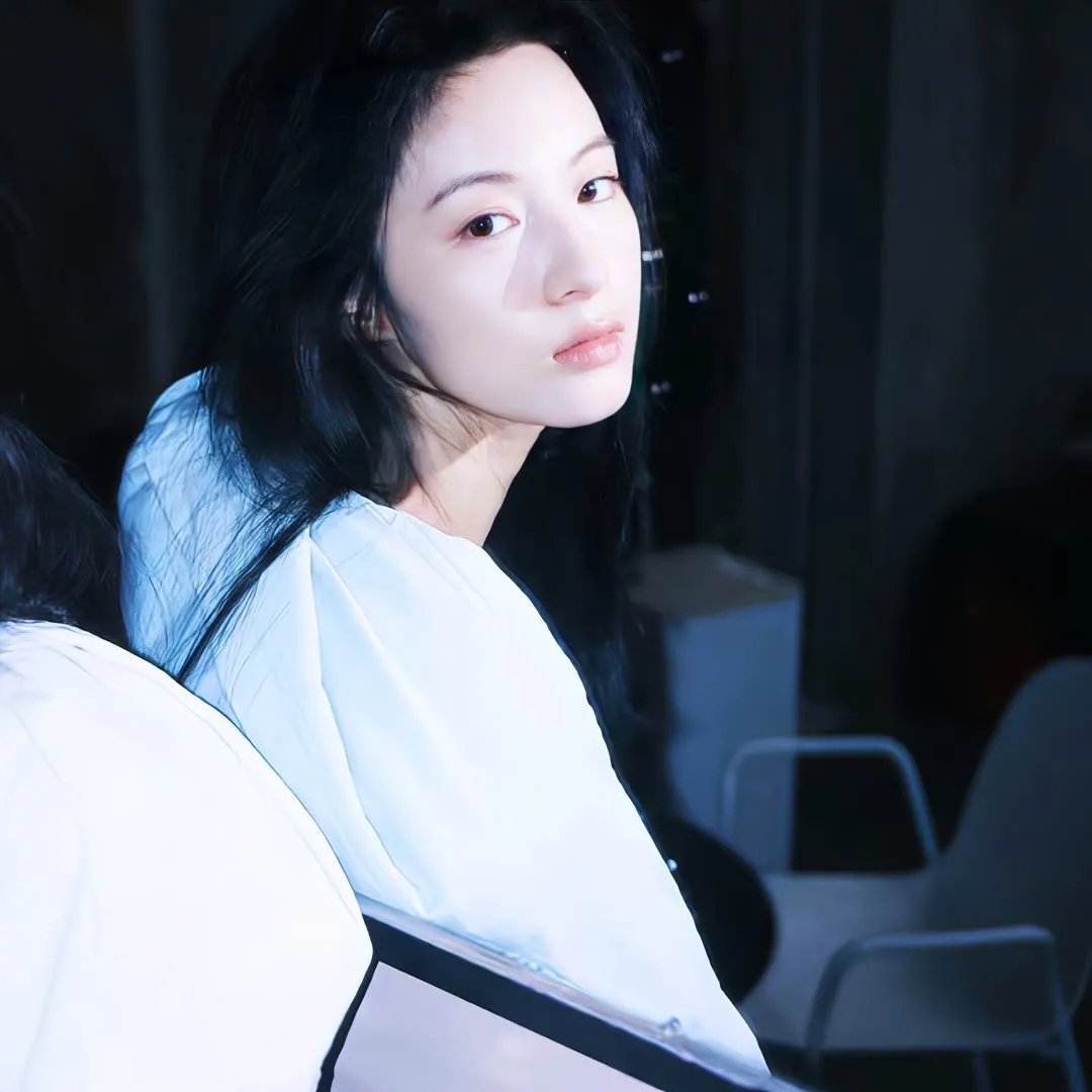 诡摇铃海报